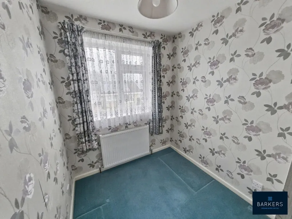 Thorndene Way, Bradford 4 BD4 0SW, photo 9