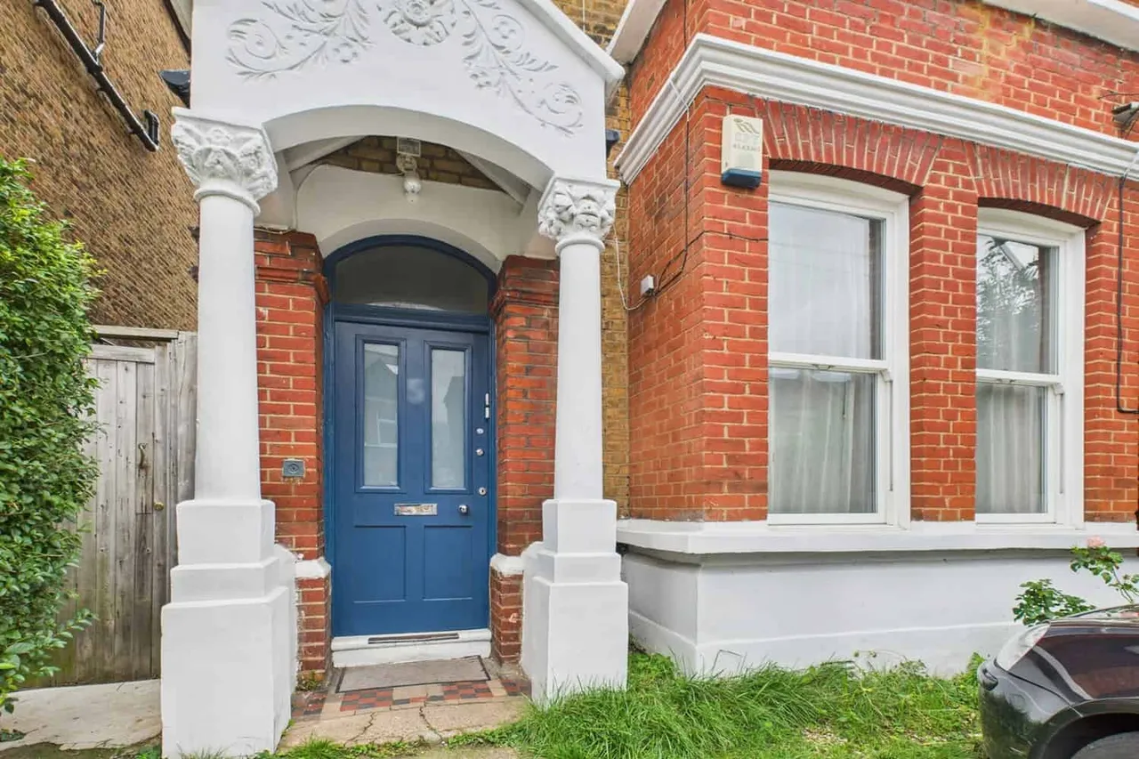 2 bed flat for sale — 5 Tankerville Road, London, SW16 5LL