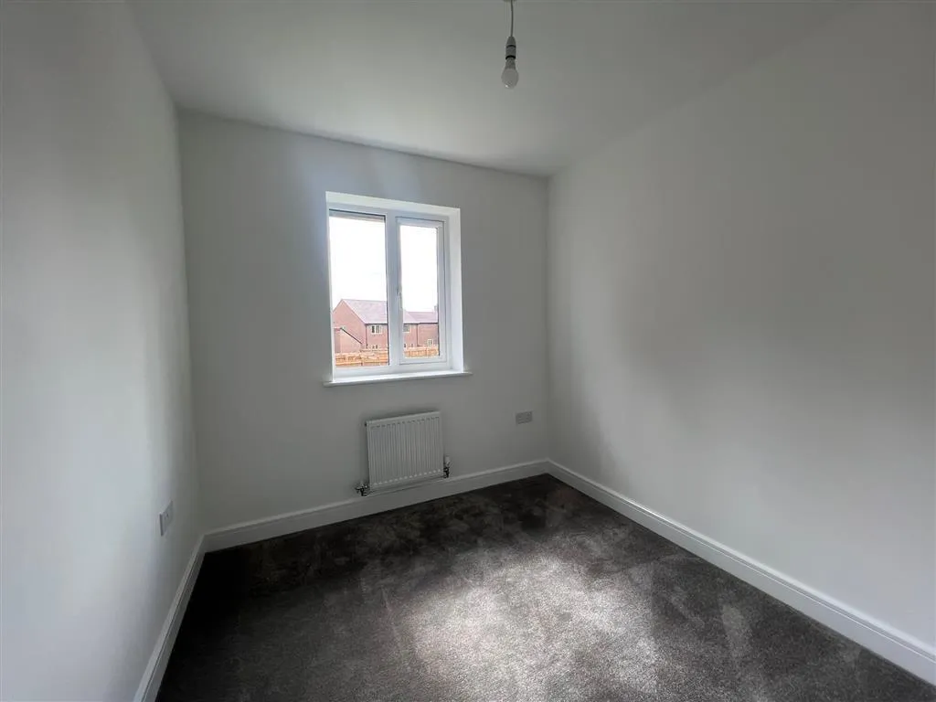 Purssell Road, Weston Turville, HP22, photo 7