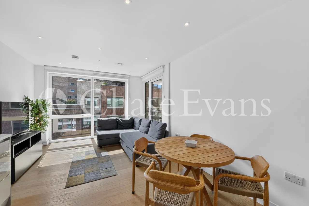 1 bed flat for sale, Sayer Street, Elephant and Castle, SE17