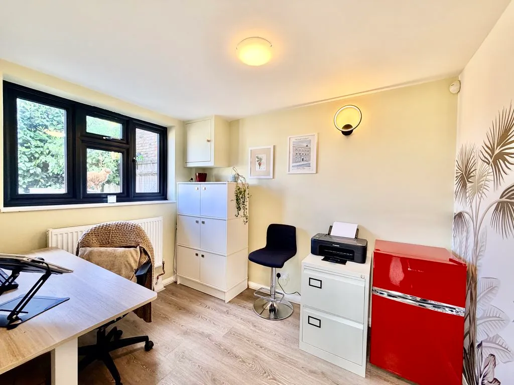 The Common, Flackwell Heath HP10 9PH, photo 12
