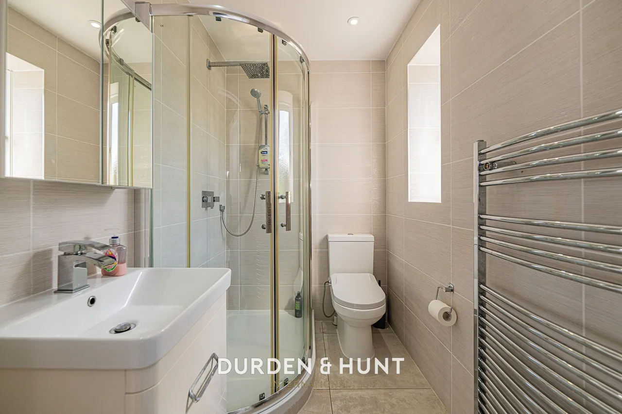 Millers Lane, Chigwell, IG7, photo 19