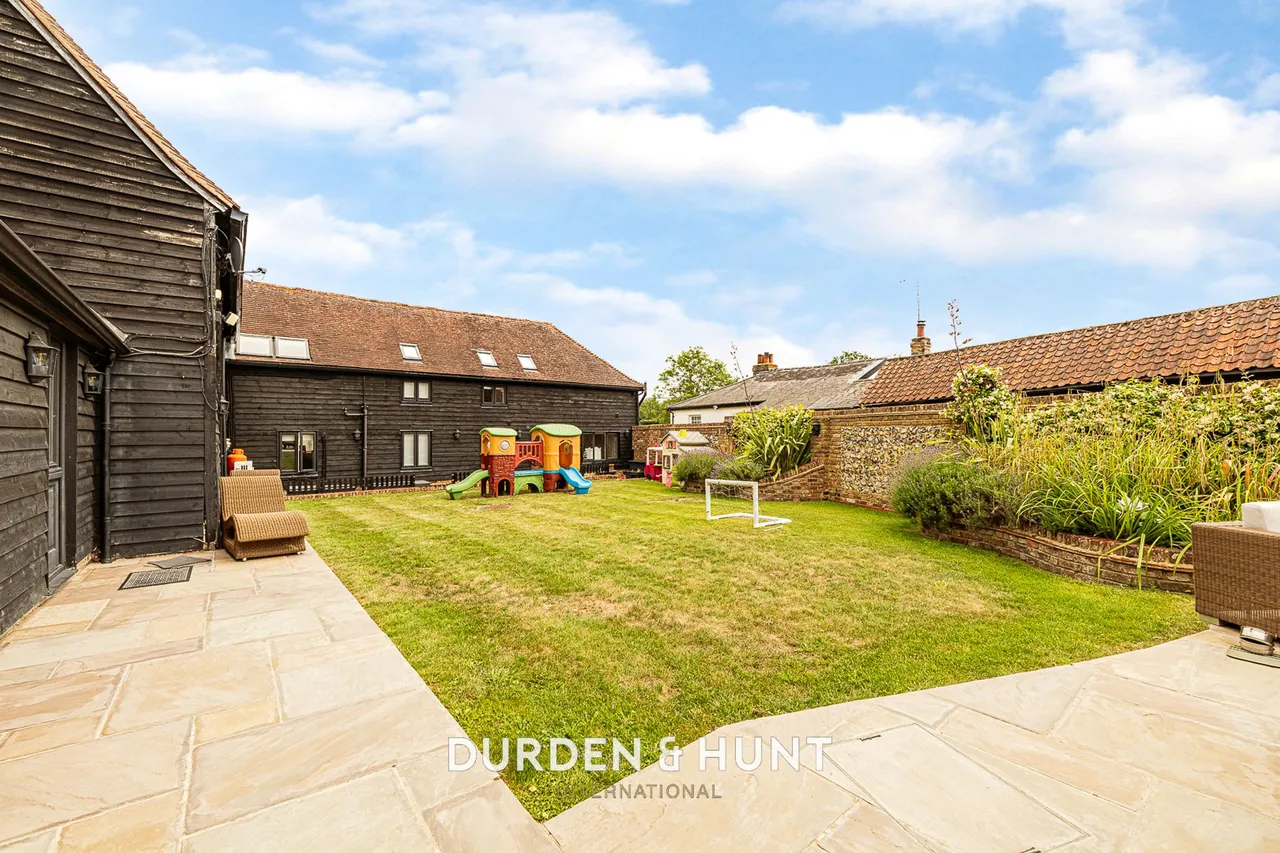 Millers Lane, Chigwell, IG7, photo 47