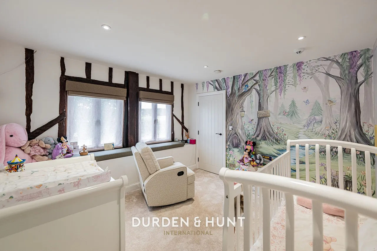 Millers Lane, Chigwell, IG7, photo 28