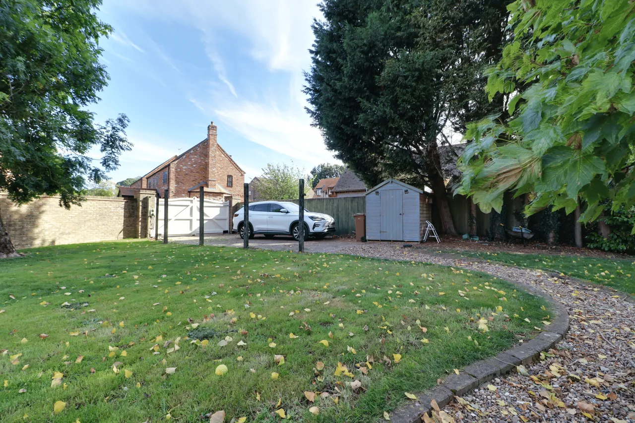 Russet Lane, Wrawby, DN20, photo 37