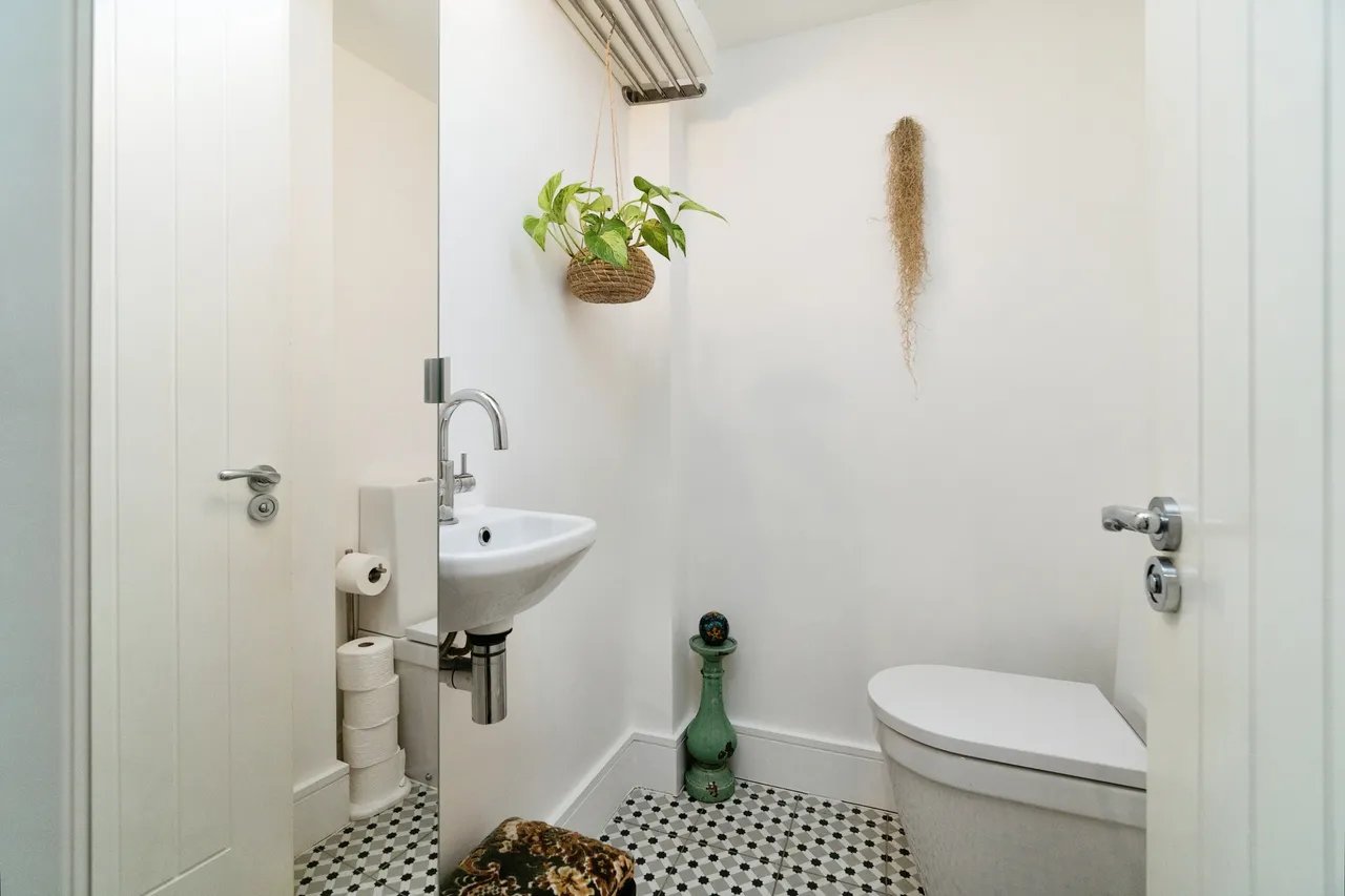 Longmans Mews, Raynes Park, SW20, photo 16