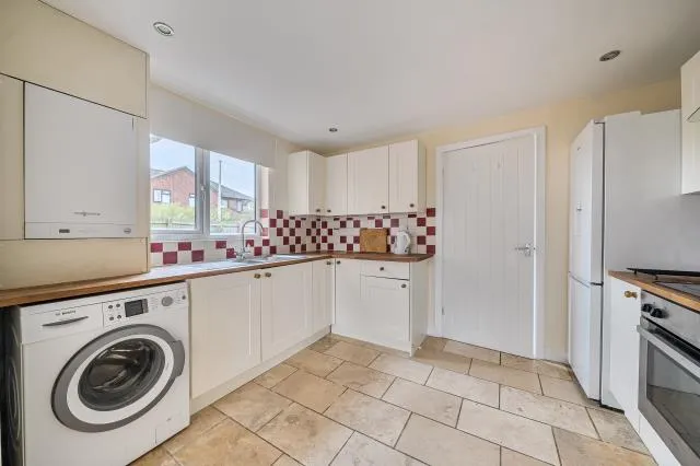 Gordon Road, Newbury, RG14, photo 4
