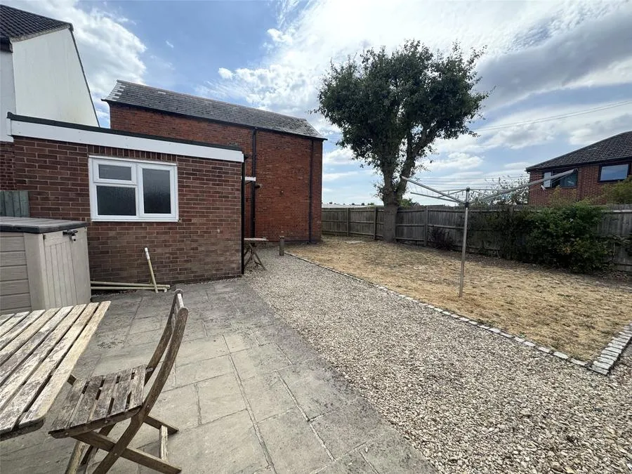 Gordon Road, Newbury, RG14, photo 17