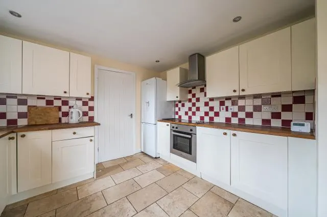 Gordon Road, Newbury, RG14, photo 5