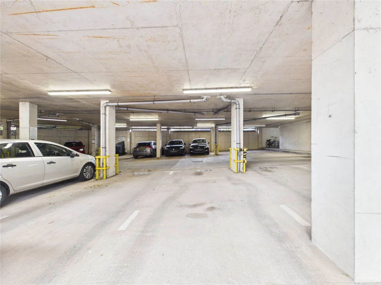 Squires Court, Bristol, BS3, photo 14