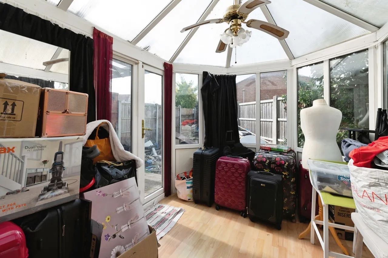 Rochester Way, BASILDON, Essex, SS14, photo 13