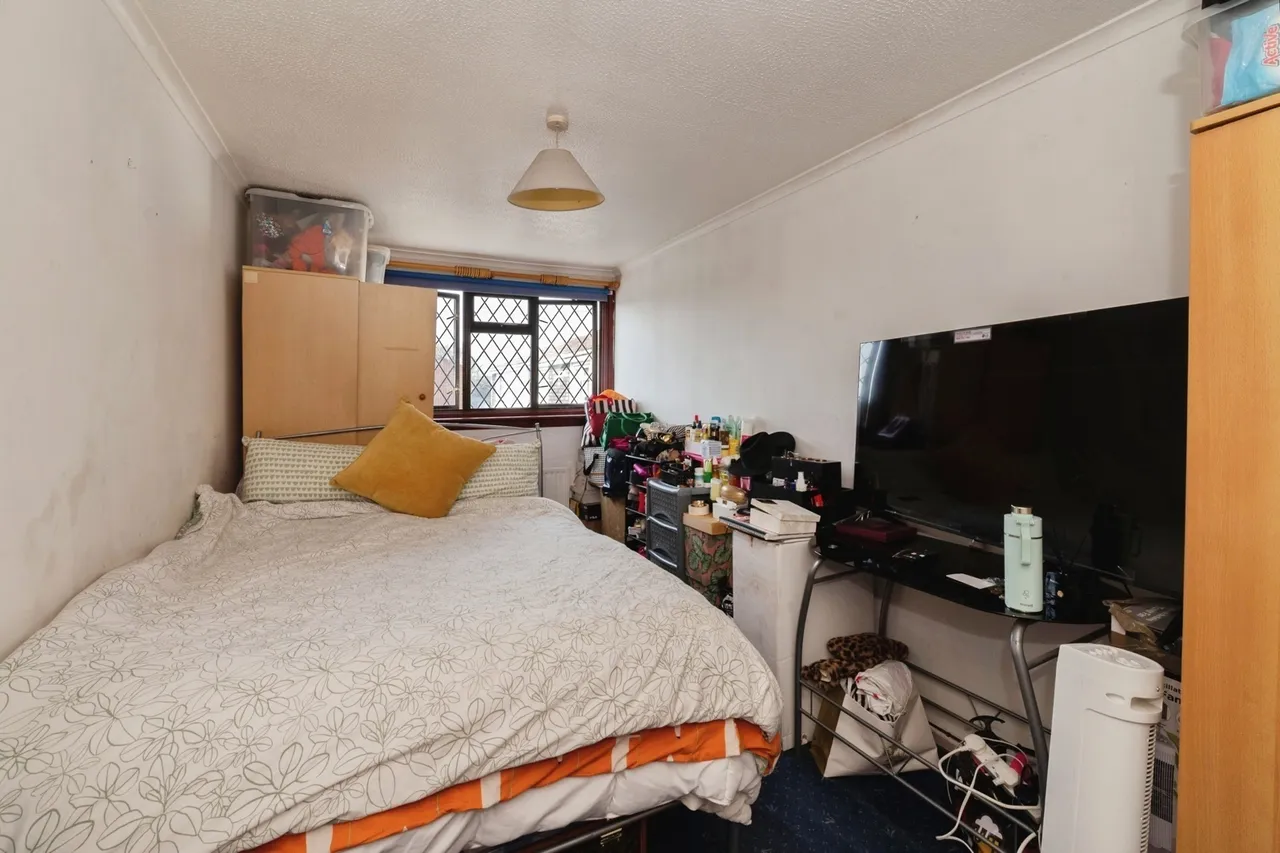 Rochester Way, BASILDON, Essex, SS14, photo 14