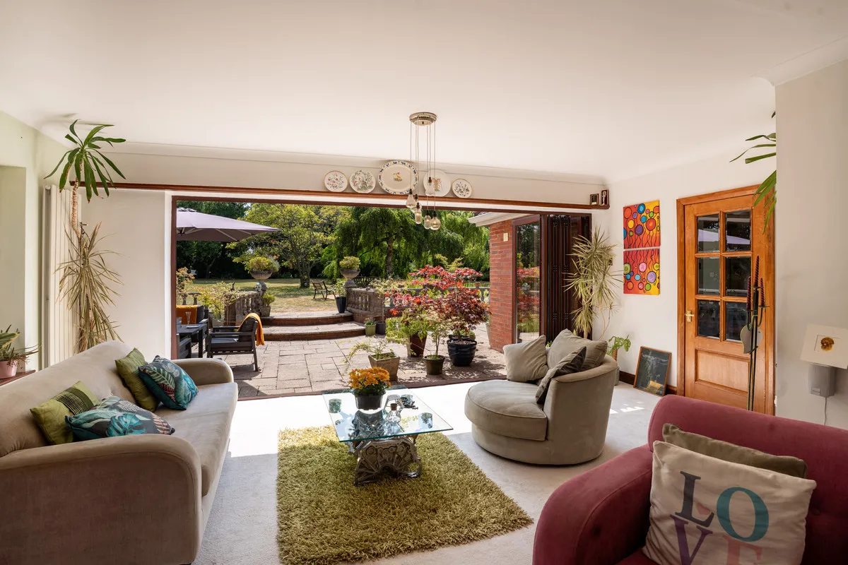 Saleway, Droitwich, WR9, photo 3