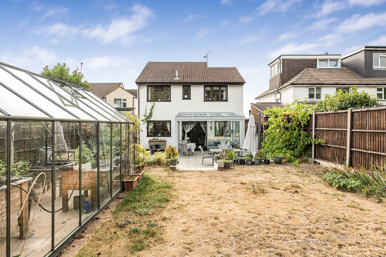 Ewins Close, Ash, GU12, photo 25