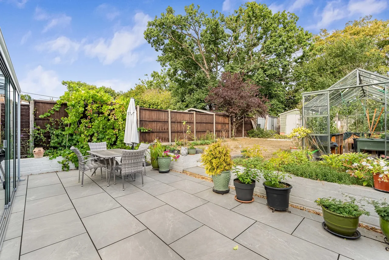 Ewins Close, Ash, GU12, photo 10