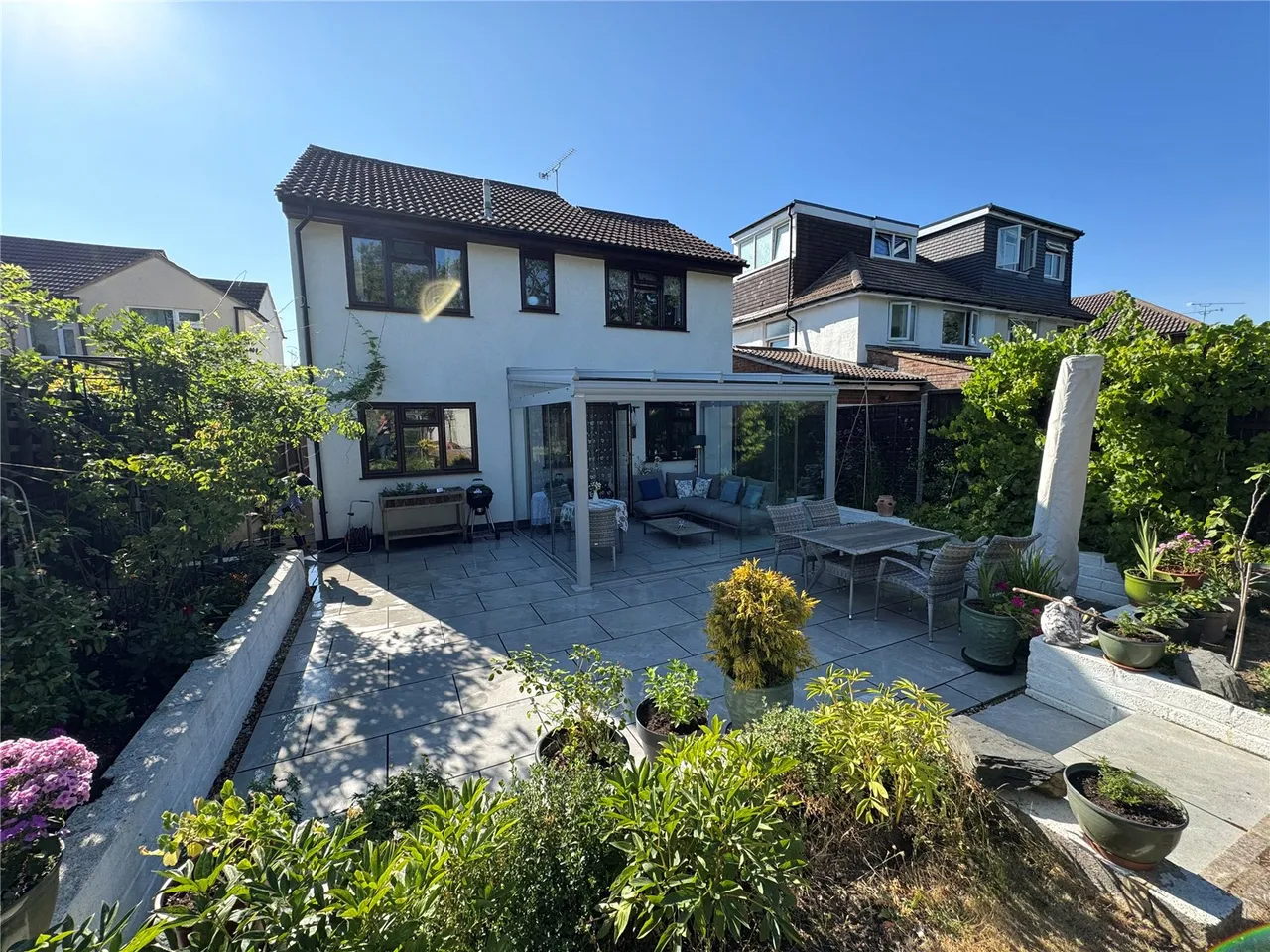 Ewins Close, Ash, GU12, photo 9