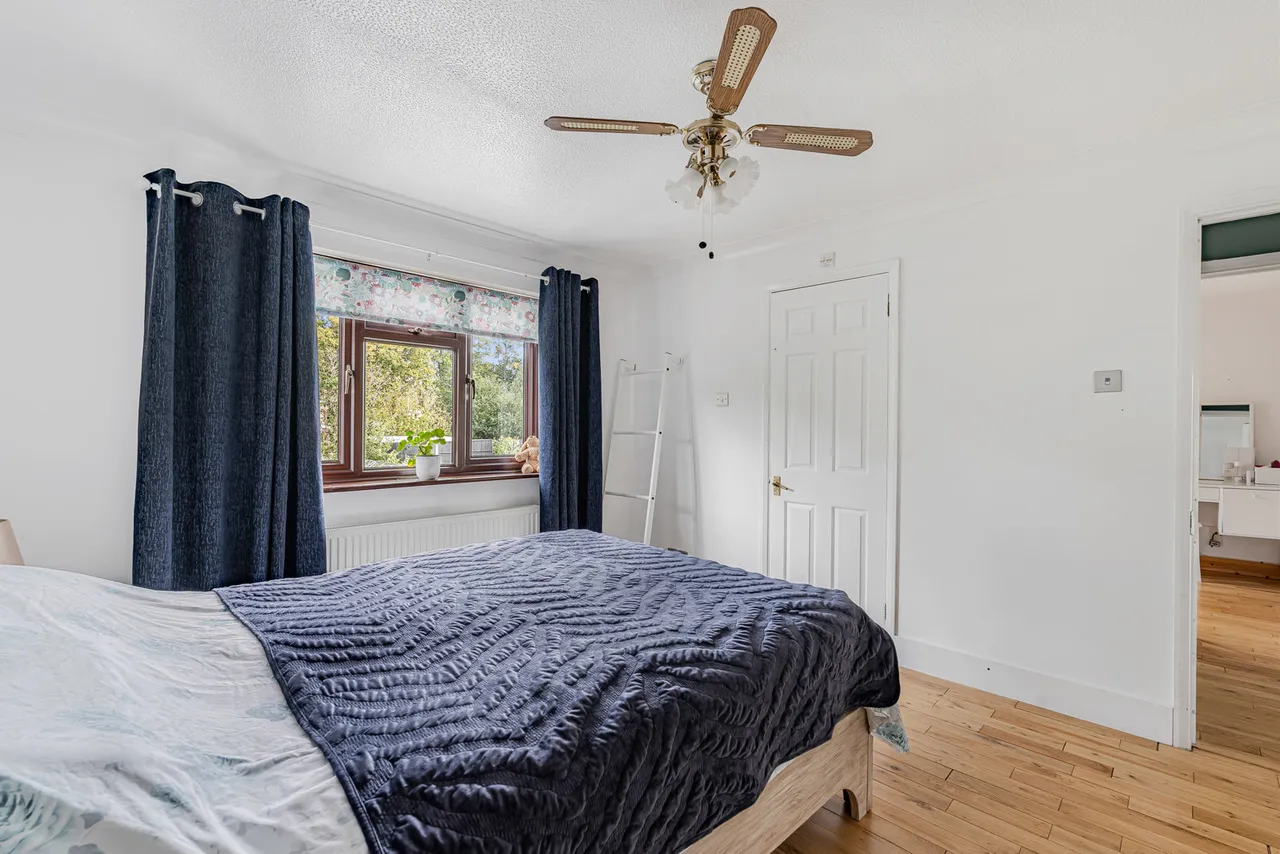 Ewins Close, Ash, GU12, photo 18