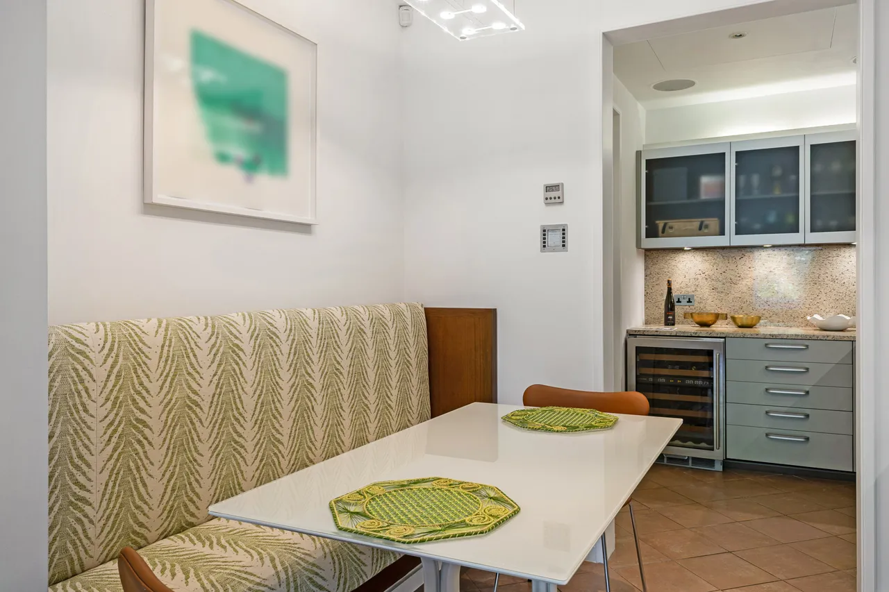 Chesham House, Chesham Place, Belgravia, London, photo 8