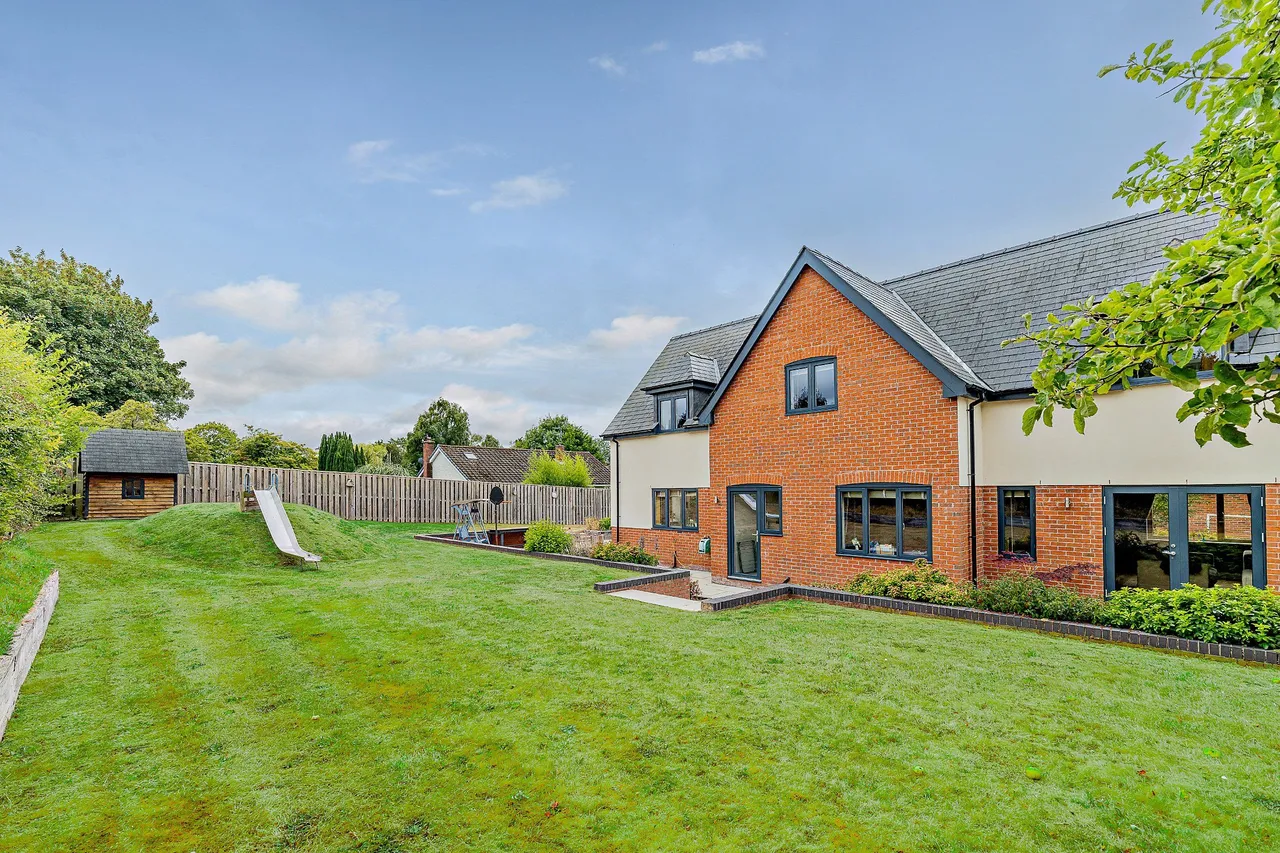 Ernley Drive, Montgomery, SY15, photo 2