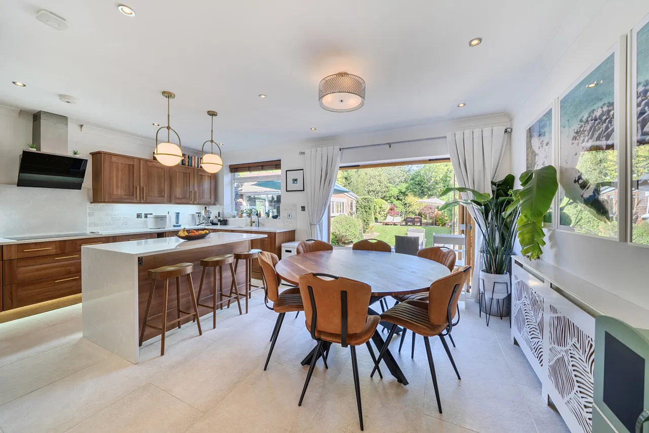 West Drayton Park Avenue, West Drayton, UB7, photo 2