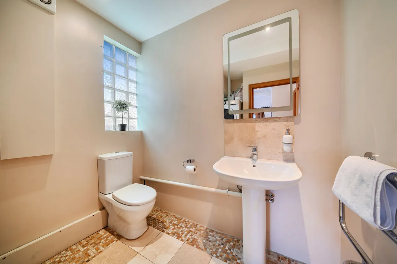 West Drayton Park Avenue, West Drayton, UB7, photo 21