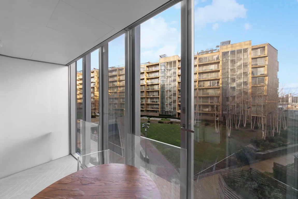 1 bed flat to rent, Circus Road West, London, SW11