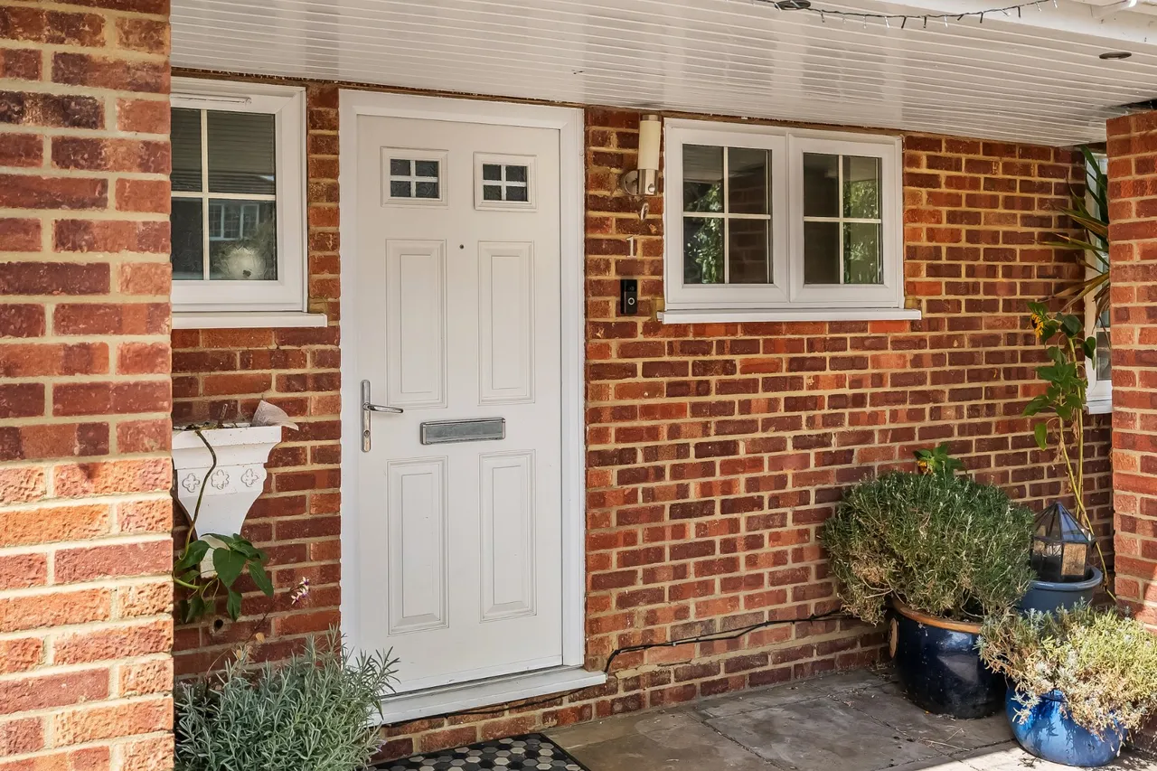 Gales Close, Merrow, GU4, photo 7
