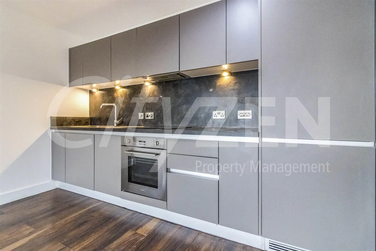Ordsall Lane, Salford, M5, photo 13