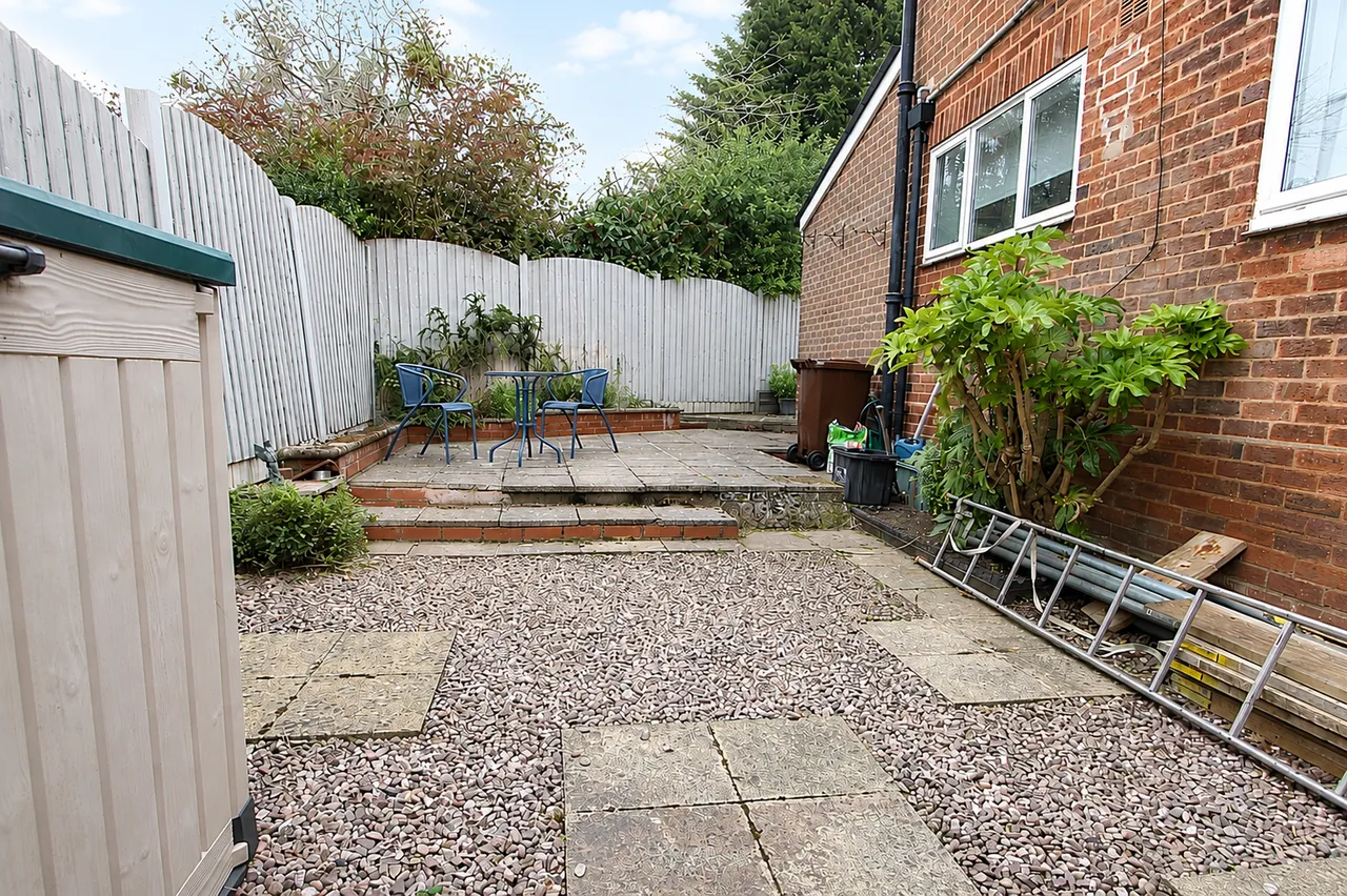 Brinton Crescent, Kidderminster, photo 16