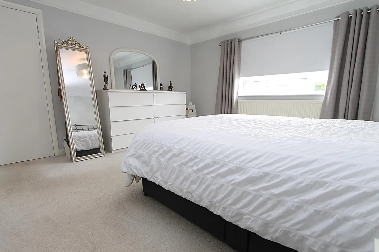 Brinton Crescent, Kidderminster, photo 10