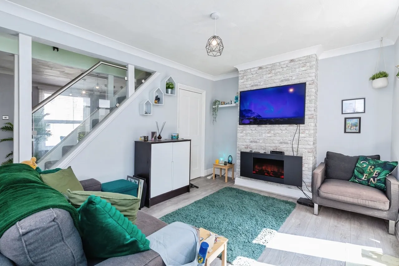 Burnt Oak Terrace, Gillingham, ME7, photo 7