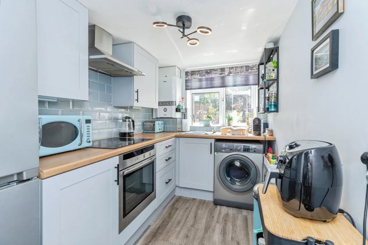 Burnt Oak Terrace, Gillingham, ME7, photo 12