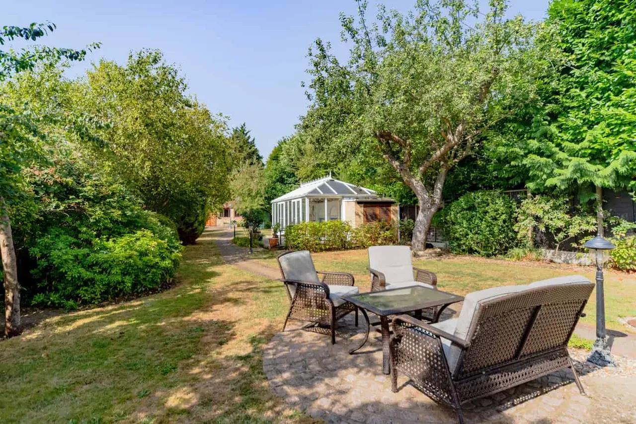Riverside, Staines upon Thames, TW18, photo 25