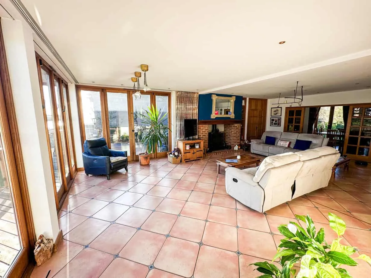 Riverside, Staines upon Thames, TW18, photo 6