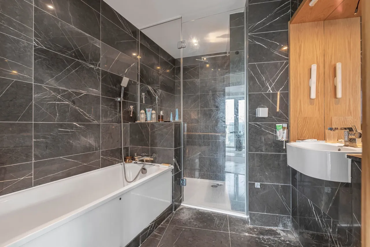 Crossharbour Plaza, London, E14, photo 22