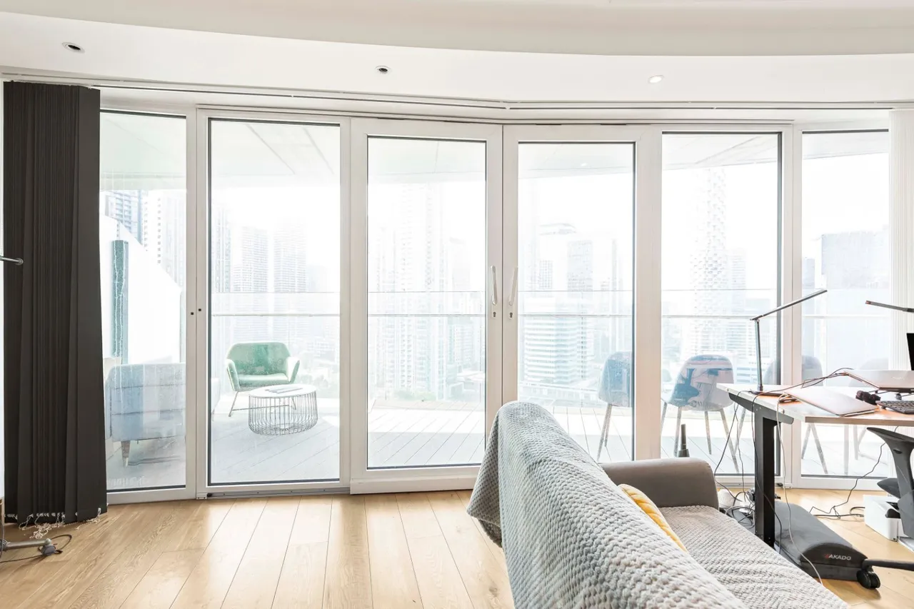 Crossharbour Plaza, London, E14, photo 15