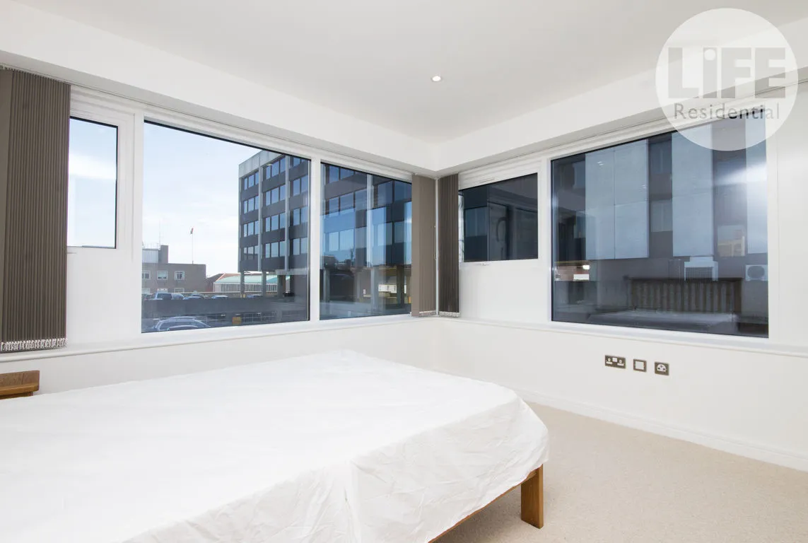 Lampton Road, Hounslow, photo 6