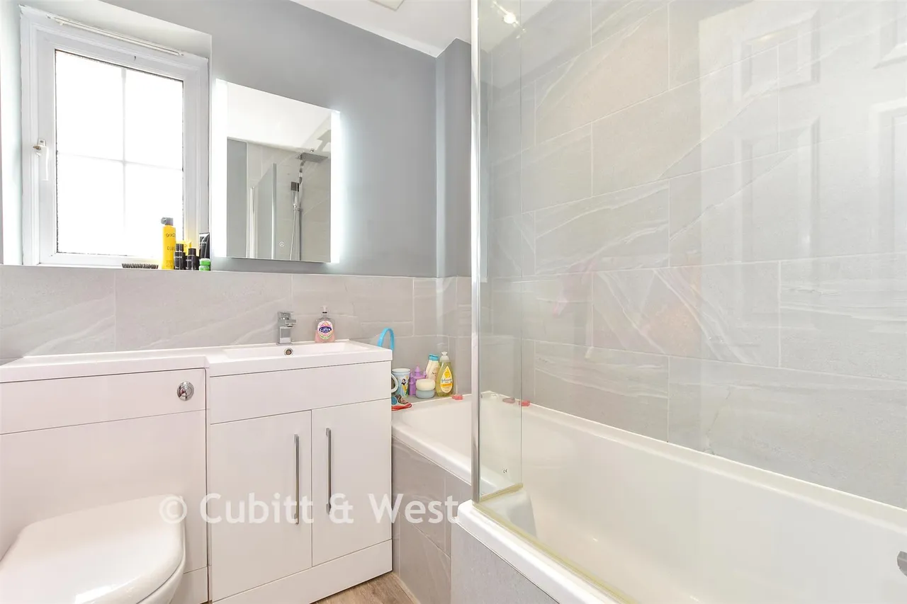 Goldcrest Close, Horndean, PO8, photo 9