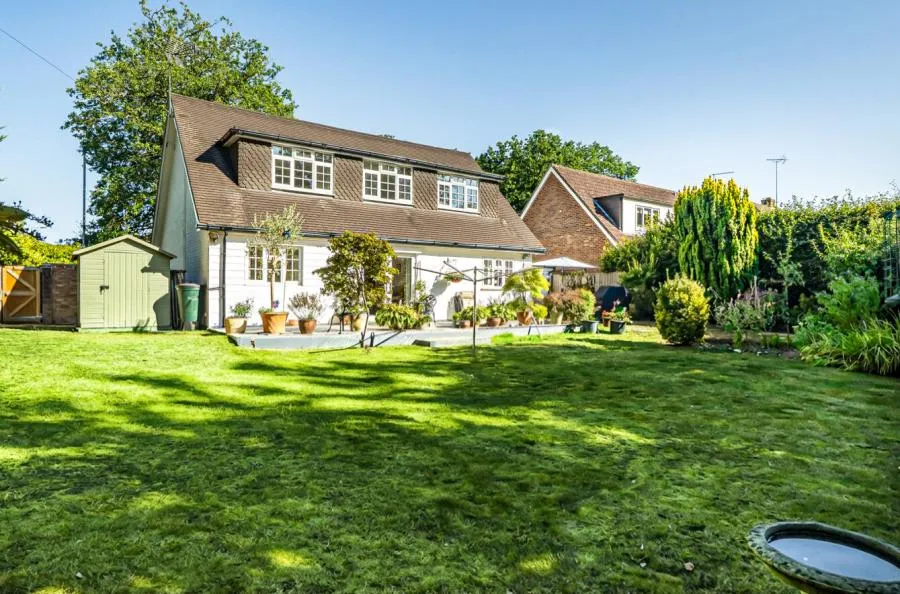 Finchampstead Road, Finchampstead, RG40, photo 2