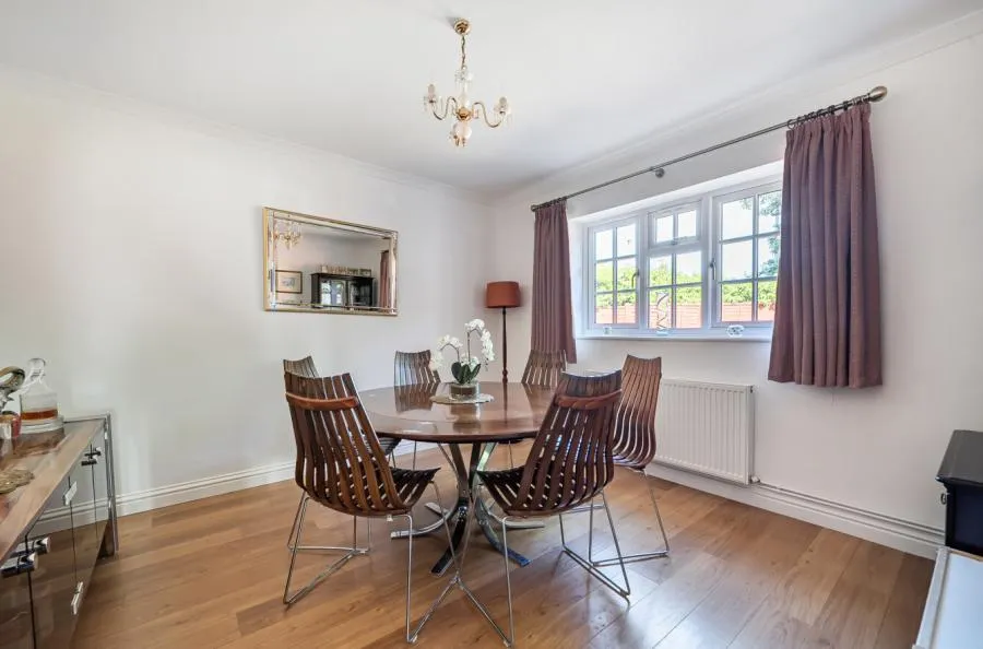 Finchampstead Road, Finchampstead, RG40, photo 17