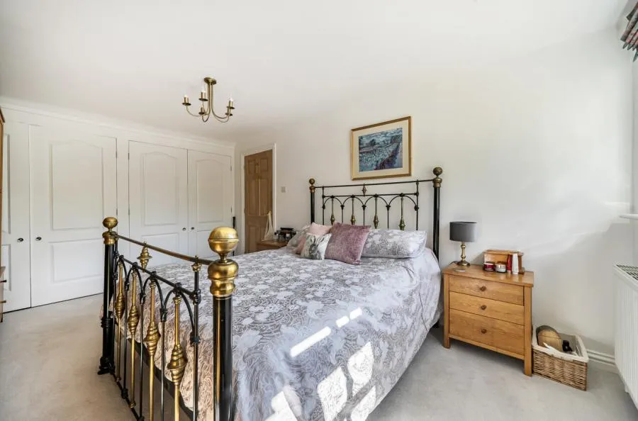Finchampstead Road, Finchampstead, RG40, photo 6