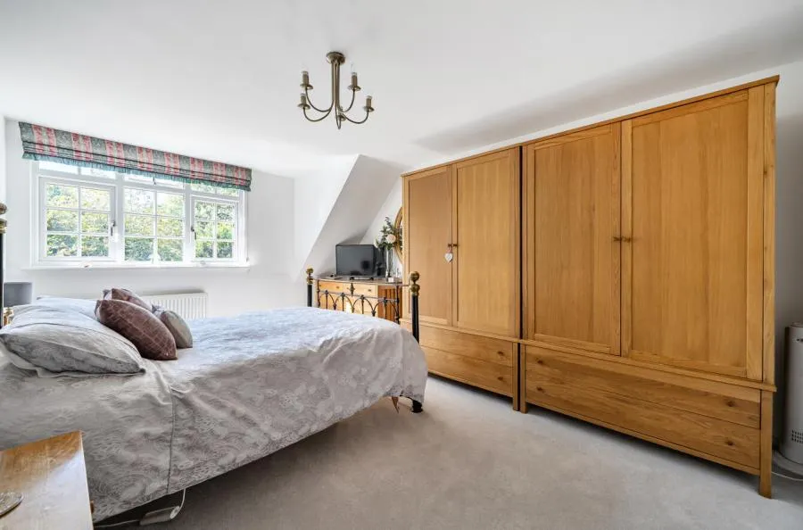 Finchampstead Road, Finchampstead, RG40, photo 7