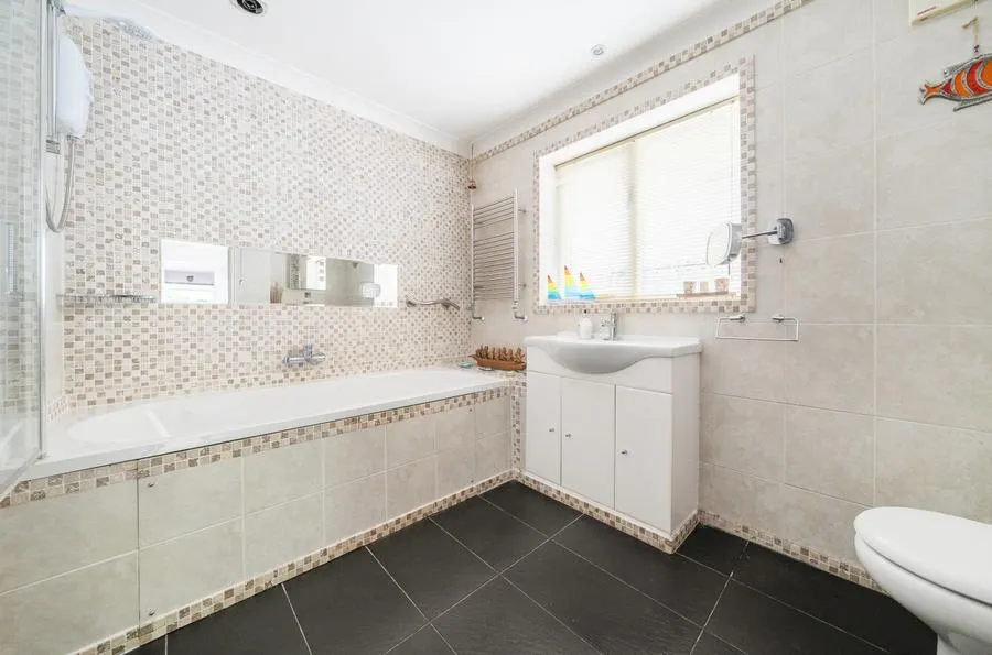 Greenways Close, Flordon, NR15, photo 15