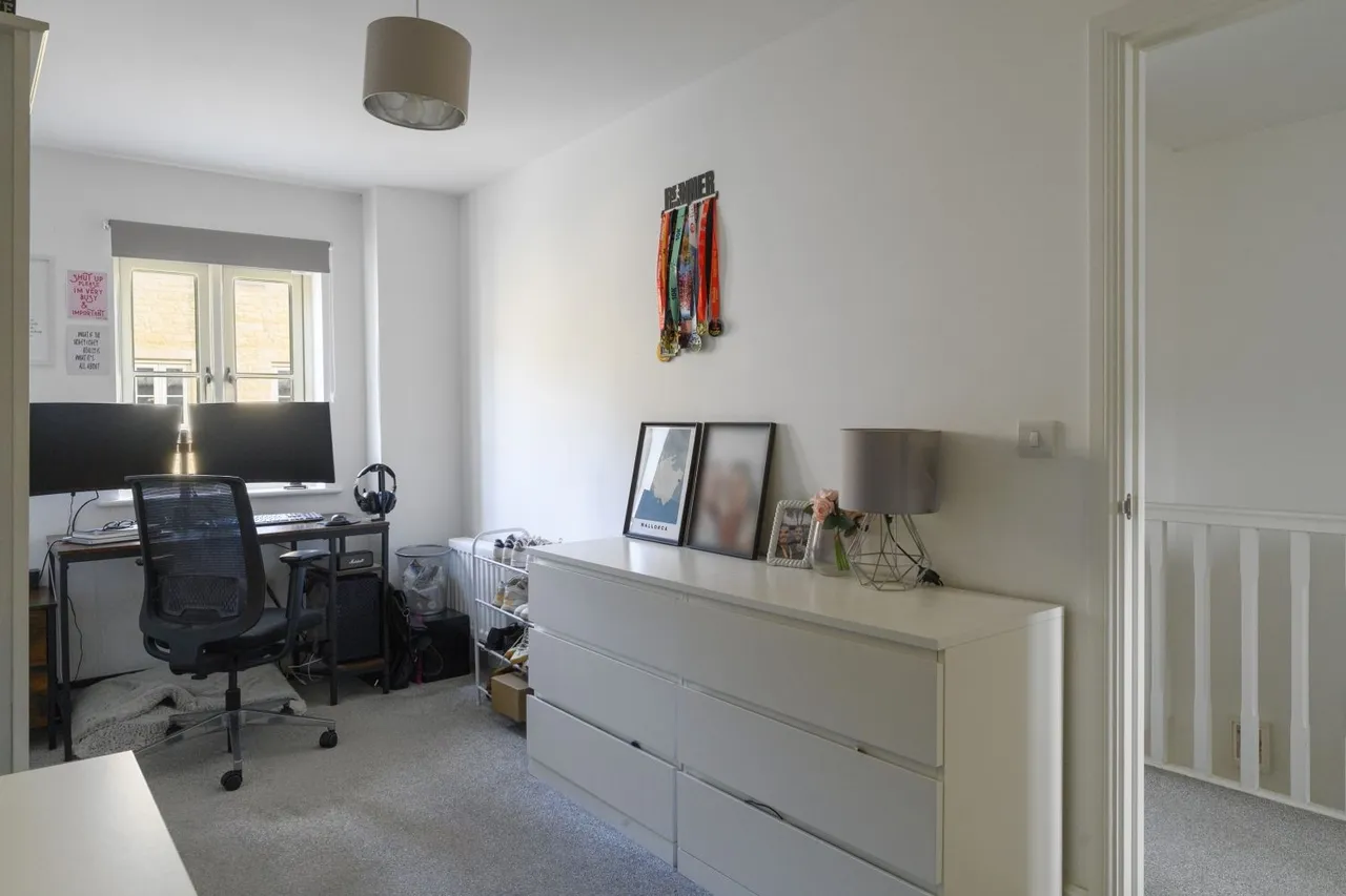 Brays Avenue, Tetbury, GL8, photo 9