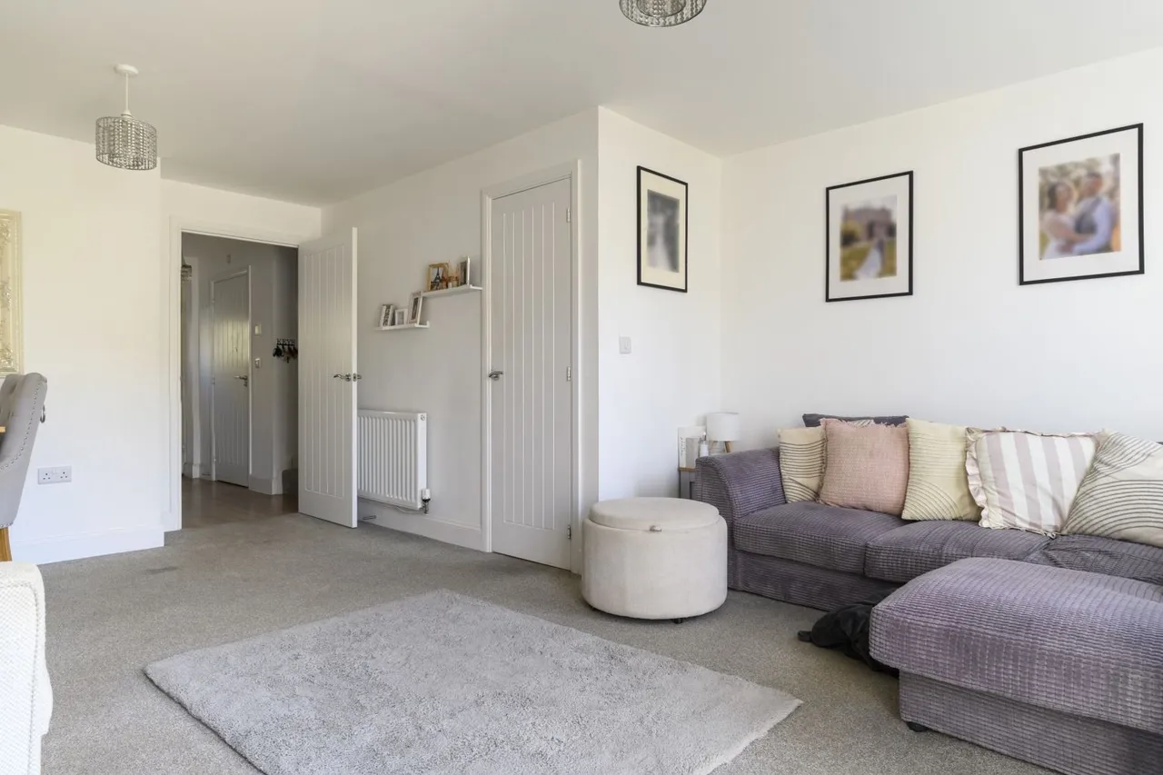 Brays Avenue, Tetbury, GL8, photo 6