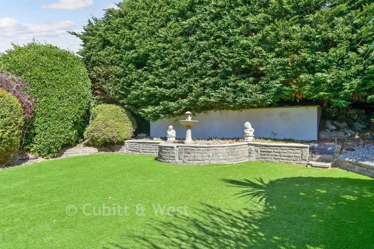 Balsdean Road, Woodingdean, BN2, photo 20