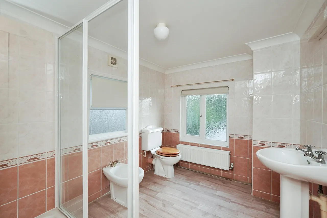 Deal Road, Swingate, Dover, Kent, CT15, photo 11