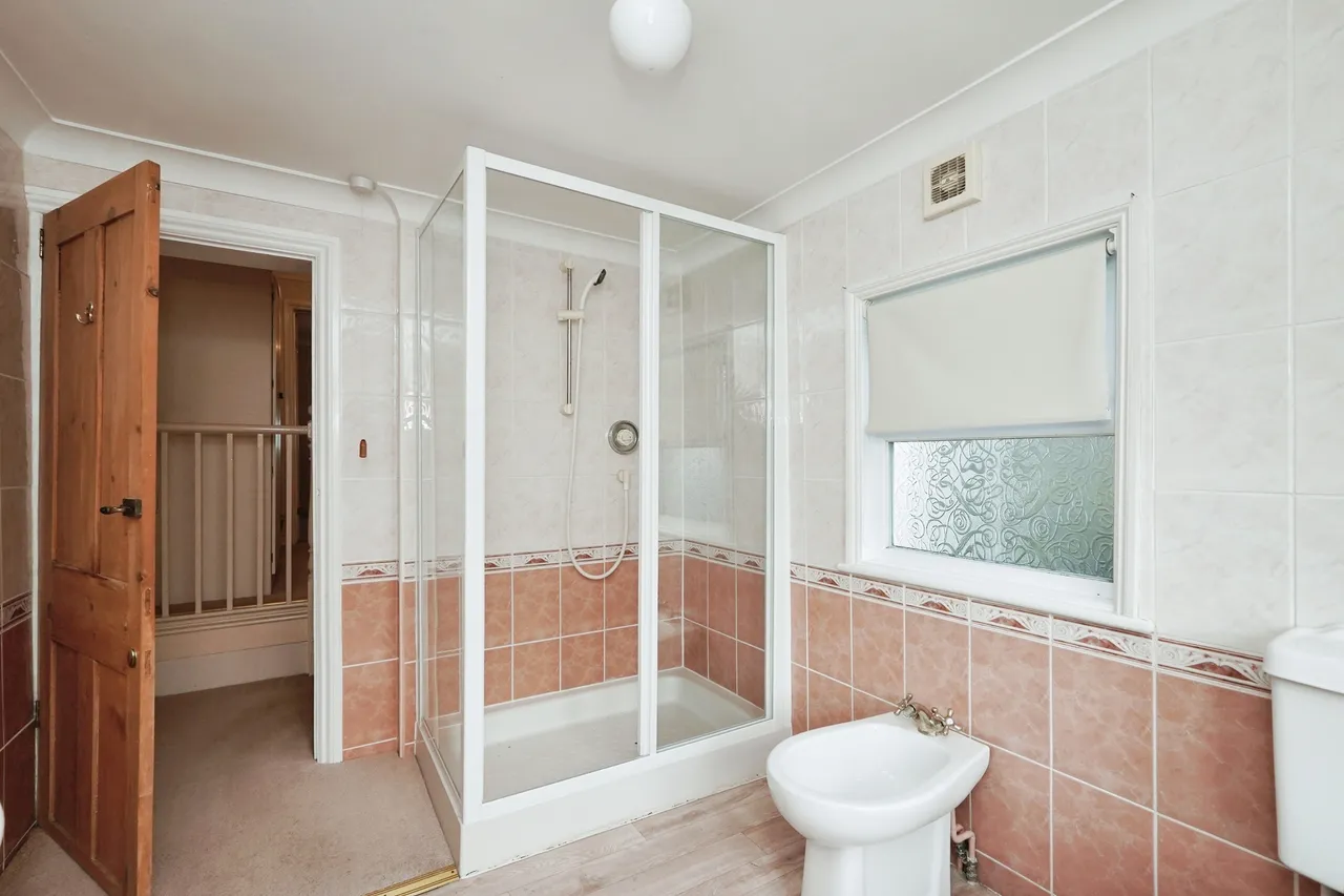 Deal Road, Swingate, Dover, Kent, CT15, photo 12