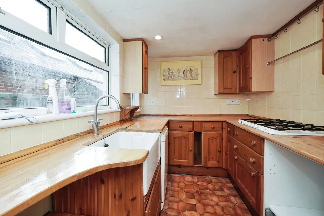Deal Road, Swingate, Dover, Kent, CT15, photo 6