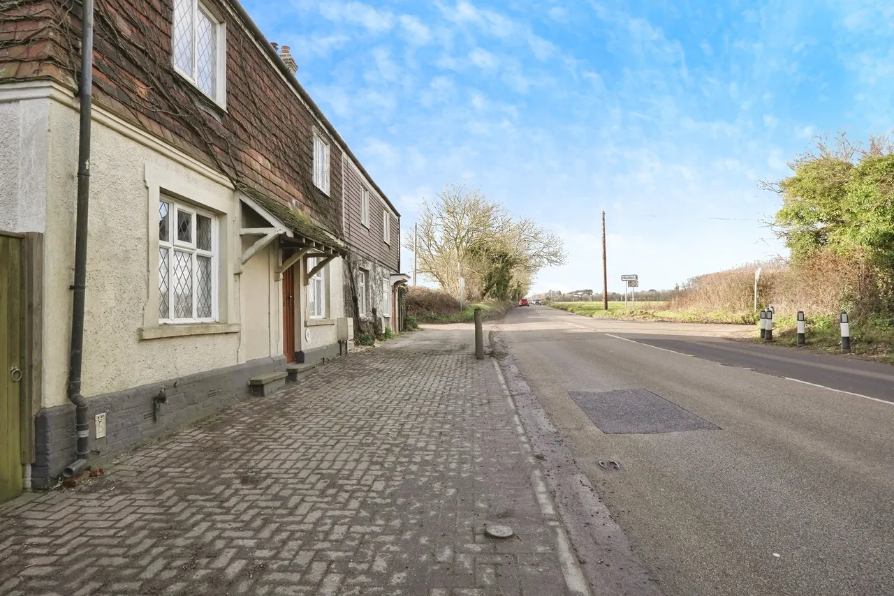 Deal Road, Swingate, Dover, Kent, CT15, photo 17